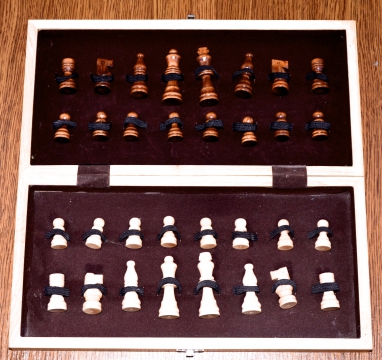 Шахматы деревянные