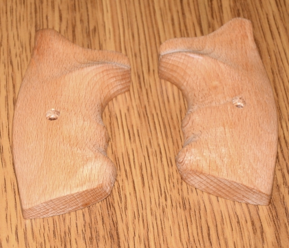 Накладки буковые для револьвера