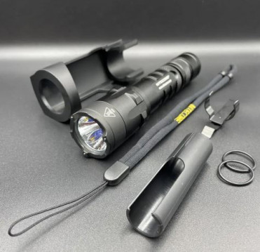 Водонепроникний, протиударний ліхтар Nitecore P20 UV Т