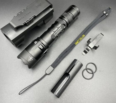 Водонепроникний, протиударний ліхтар Nitecore P20 UV Т