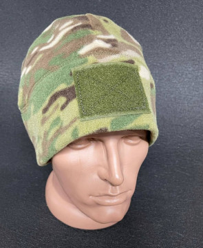 ЗРУЧНА ФЛІСОВА ШАПКА В КОЛЬОРІ МУЛЬТИКАМ