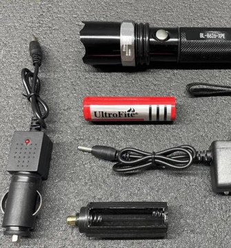 Ліхтарик Ручний Тактичний SWAT