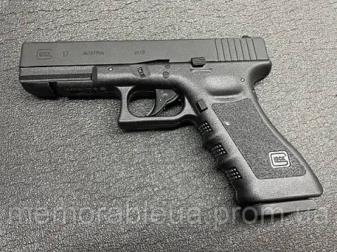 ПНЕВМАТИЧНИЙ ПІСТОЛЕТ UMAREX GLOCK 17 BLOWBACK КАЛ.4,5ММ