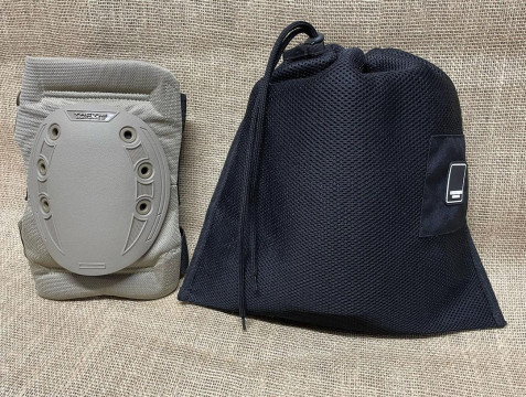 ПРОФЕСІЙНІ ВІЙСЬКОВІ НАКОЛІННИКИ