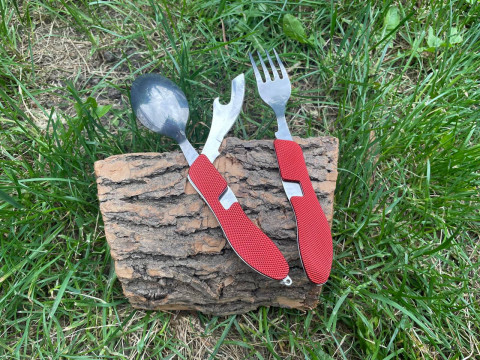 Складаний набір столових приборів: виделка, ложка, ніж