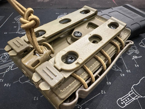 Відкритий м`який тактичний підсумок для магазинів АК47/74 AR-15, пісок