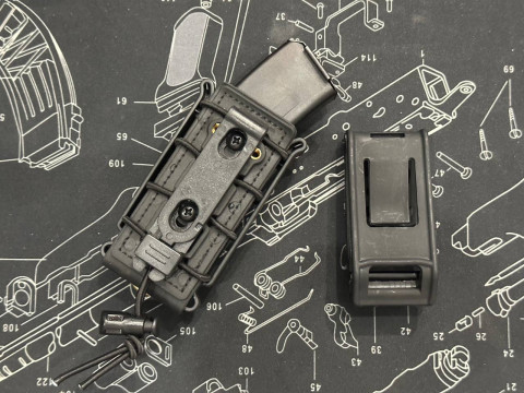 Чорний відкритий м`який тактичний підсумок для магазинів калібру 9х19/21