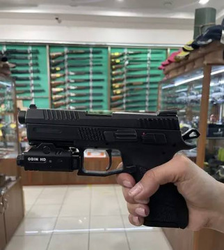 Підствольний тактичний ліхтарик з відеокамерою Xgun ODIN HD