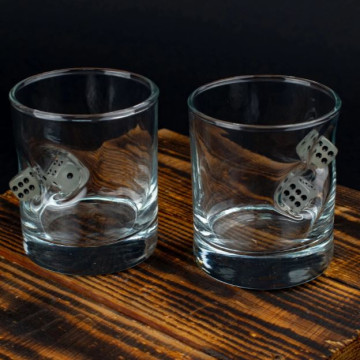 Пара склянок з кубиками в подарунковій упаковці