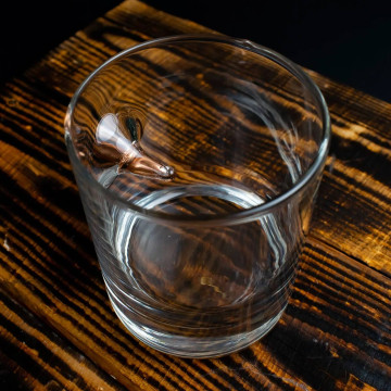 Пара склянок зі справжньою кулею 7.62 мм в подарунковій упаковці