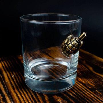 Склянка для віскі з лимонкою