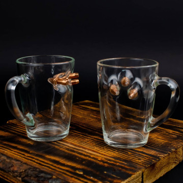 Чашка з трьома кулями