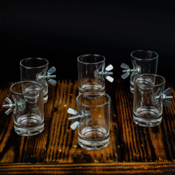 Чарка з болтом та баранцем