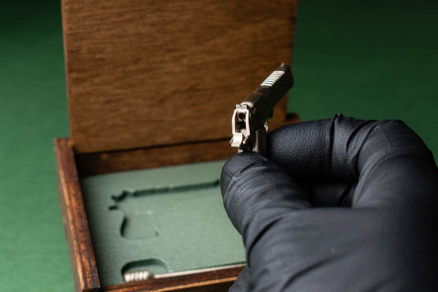 Колекційна модель пістолета Desert Eagle