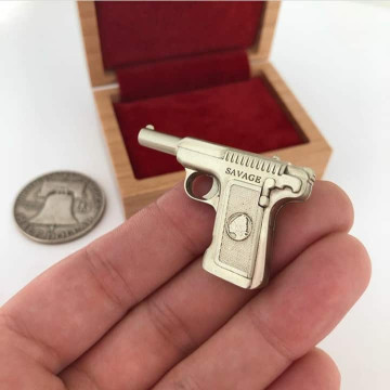 Колекційна модель пістолета Savage 1907