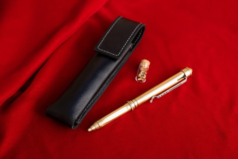 Колекційна модель Ручки-пістолета