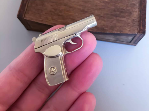 Колекційна модель пістолета Макарова