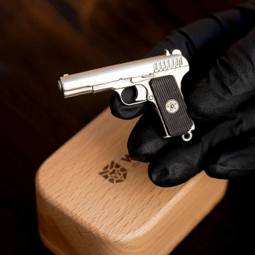 Колекційна модель пістолета TT (Тульський Токарєв)