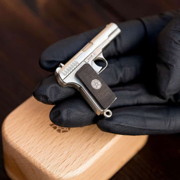 Колекційна модель пістолета TT (Тульський Токарєв)