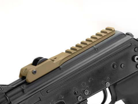 Кронштейн з Рейкою Пікатіні на Кришку АКСУ Надійний Кронштейн Для Кріплення Оптики на АКСУ Кронштейн Койот Олива