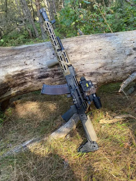 Бічний Кронштейн з Планкою Пікатіні Встановлюється на Ластівчин Хвіст Кронштейн Для Встановлення На Ластівчин Хвіст Кронштейн