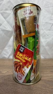 Китайський Мікс Тубус - Справжні Китайські Снеки В Подарунковому Тубусі Для Класного Настрою