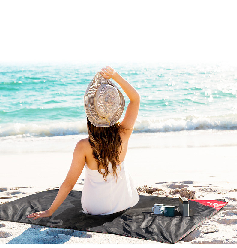 Килимок для пікніка водостійкий надлегкий Naturehike Moisture Picnic Mat NH17D050-B, 120x70 см, чорний