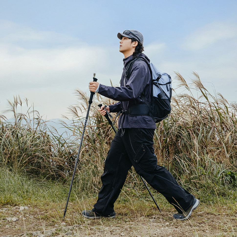 Трекінгова палиця Naturehike CNK2450DS017, 35-110 см, чорна