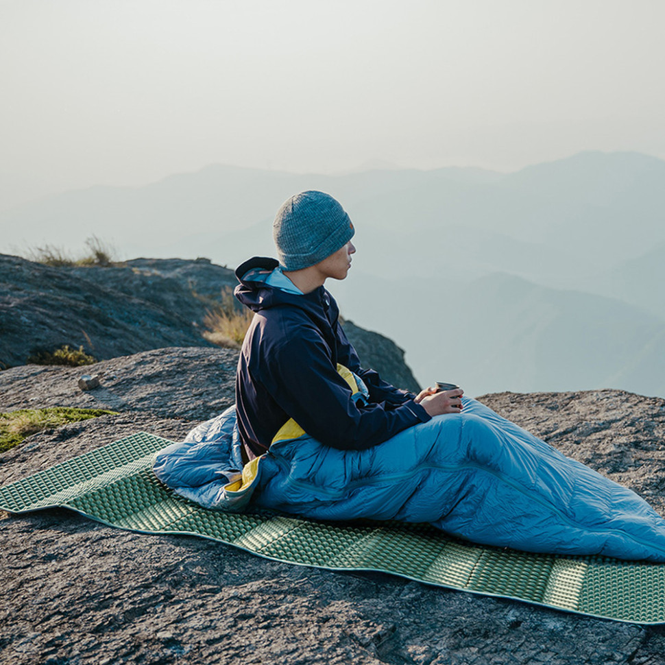 Килимок туристичний складаний одномісний IXPE Naturehike CNK2450WS044 з алюмінієвою плівкою, 195x60x1.8 см, оливковий