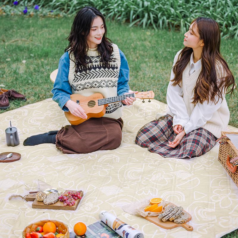 Килимок для пікніка водостійкий Naturehike CNH22DZ025, 240x200 см, бежевий з принтом