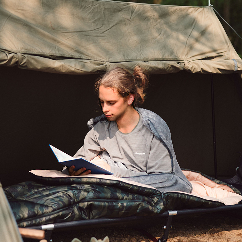 Спальний мішок з капюшоном Naturehike M320 CNK2350WS023, зелений камуфляж, правий