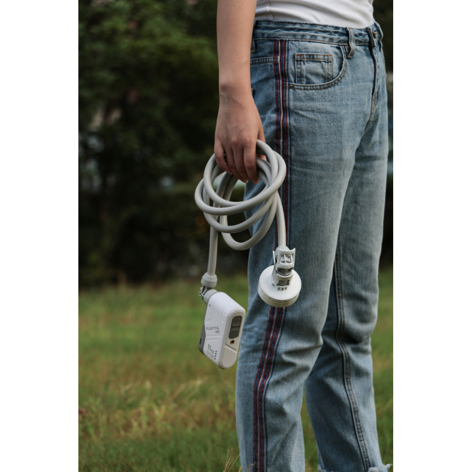 Душ портативний з насосом на акумуляторі Flextail Max Shower, білий