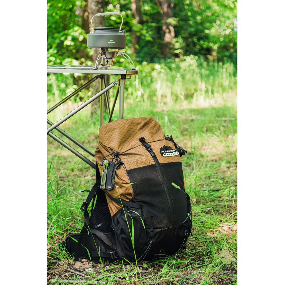 Рюкзак туристичний Naturehike Helium CNK2300016, 30+5 л, коричневий