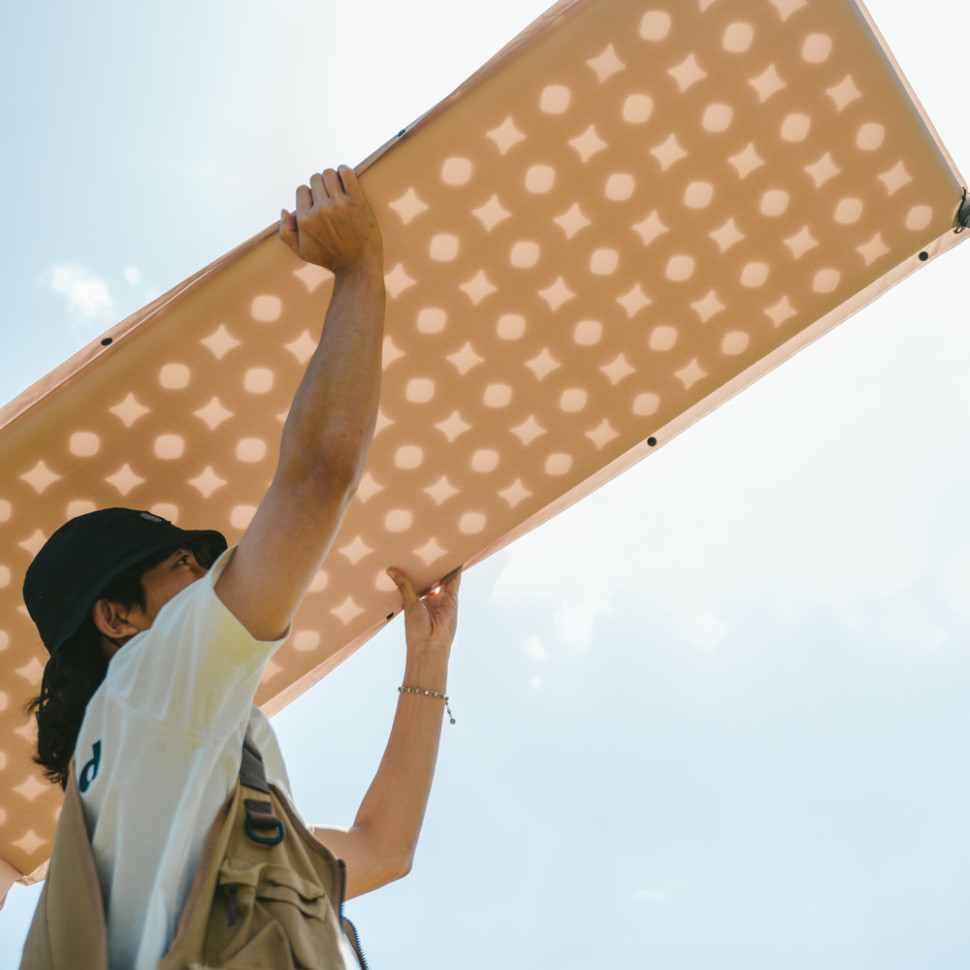 Матрац туристичний із подушкою, самонадувний одномісний Naturehike CNK2550WS025, вологостійкий, 200х65х6 см, бежевий