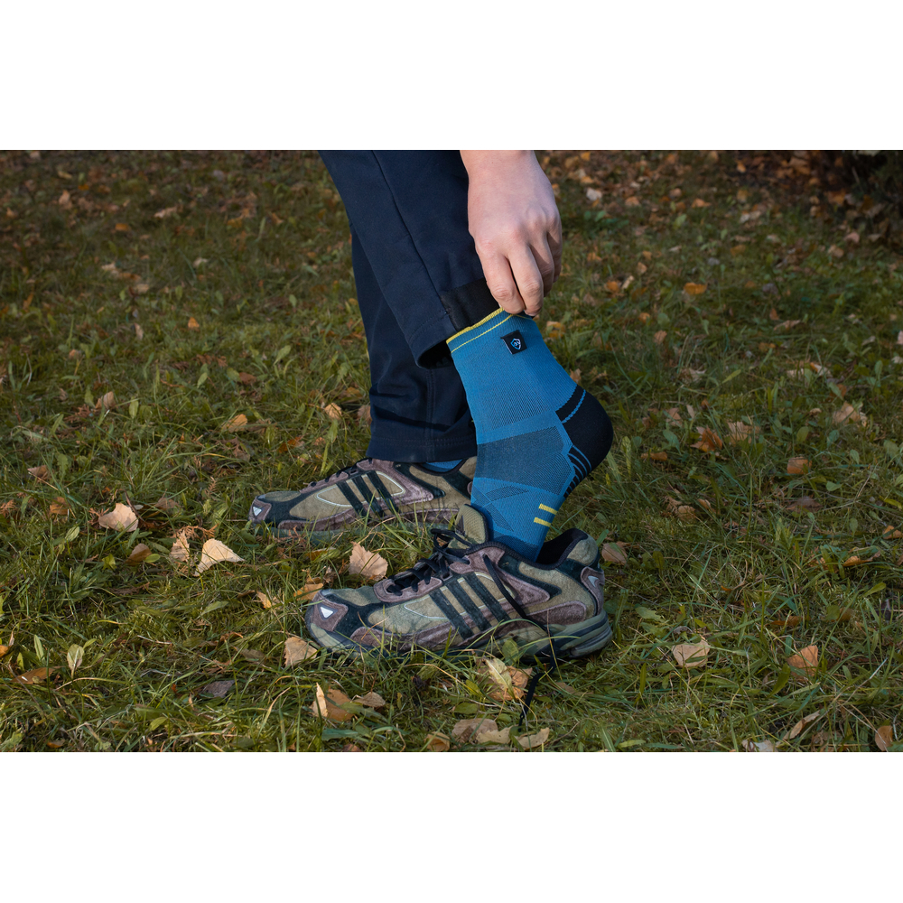 Шкарпетки водонепроникні Dexshell Running Lite 2.0 Socks, темно-блакитні, розмір L (43-46)