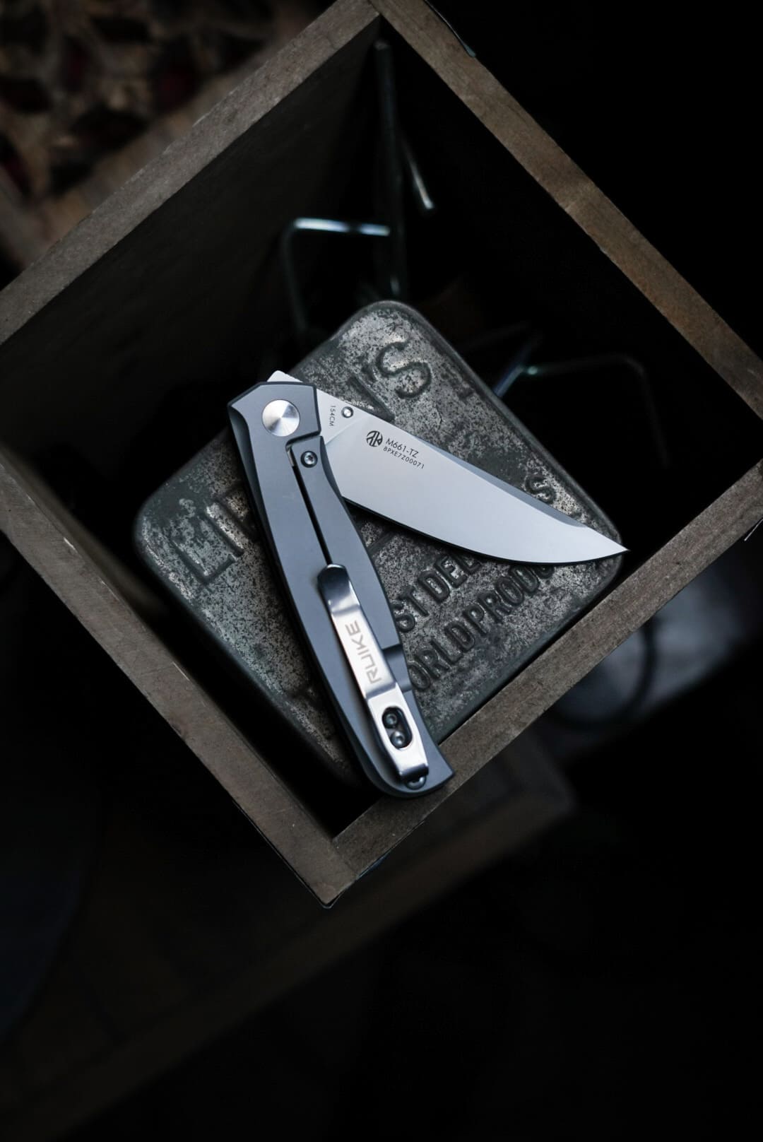 Ніж складаний Ruike M661-TZ