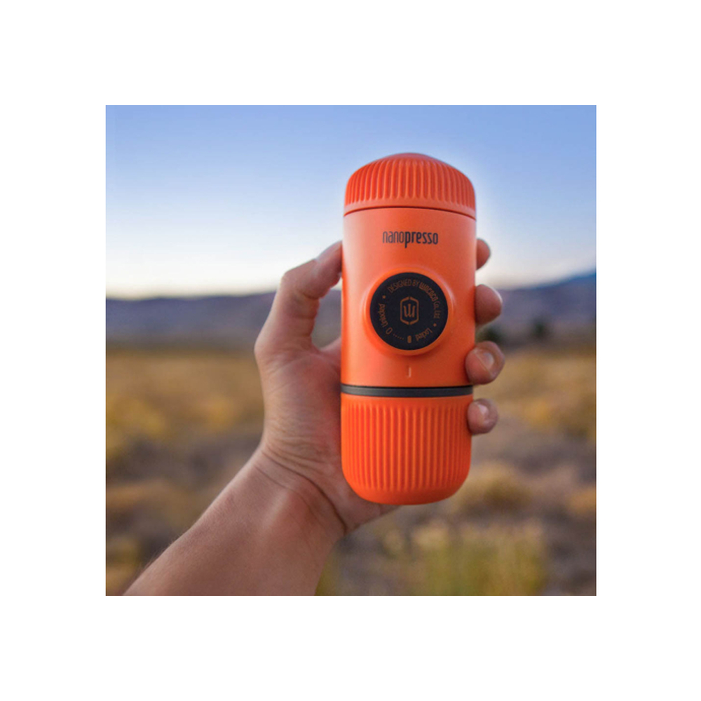 Портативна еспресо-кавоварка Wacaco Nanopresso помаранчева, механічна, для меленої кави