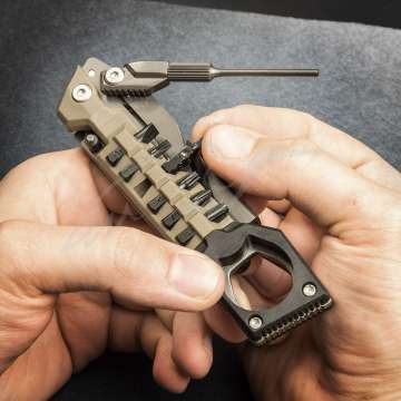 Мульти-инструмент Real Avid The Pistol Tool