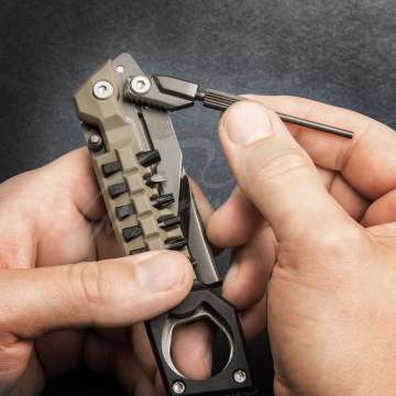 Мульти-инструмент Real Avid The Pistol Tool