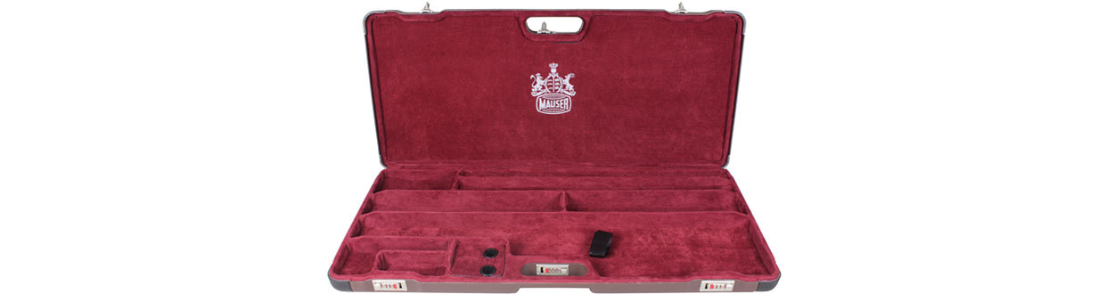 Кейс Mauser модель "Double" под карабин М 03 с дополнительным стволом и оптикой. Размеры: 89х40х9 см. Материал - пластик. Цвет - коричневый.