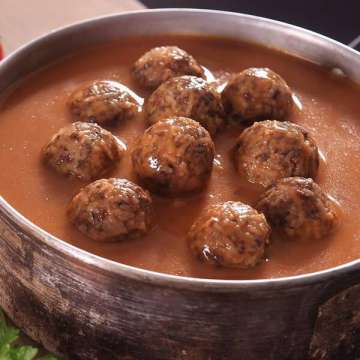 Фрикадельки с басмати и томатным соусом Adventure Menu