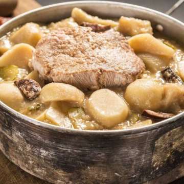 Свиное ребро с отварным картофелем Adventure Menu