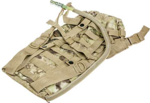 Гидратор Skif Tac с чехлом MOLLE 2,5 литра ц:kryptek khaki