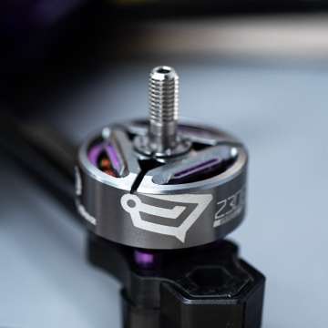 SpeedyBee BeeStorm 2306.5 PRO-1880KV Motor Mario5 5 inch FPV