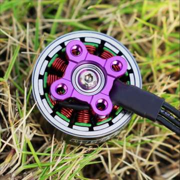 SpeedyBee BeeStorm 2306.5 PRO-1880KV Motor Mario5 5 inch FPV
