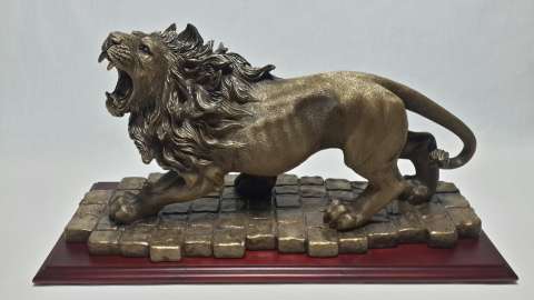 Скульптура Лев великий