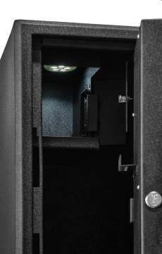 Сейф збройовий SPIKA, середній, дод. внутрішнє відділення, 150х36х36 см, 59 кг