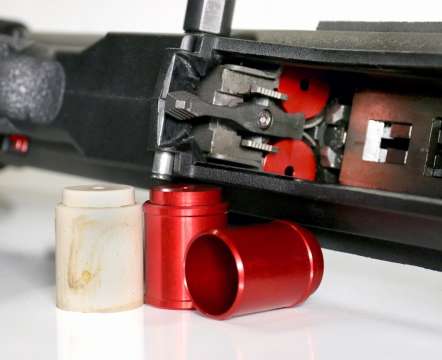 Подавач магазина з гвинтами KELTEC KSG HiVis Red