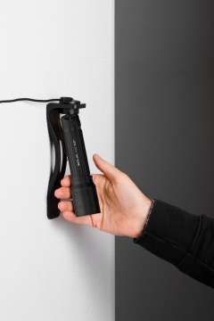 Ліхтар Solidline ST5R, заряджається, з бездротовою зарядкою та настінним кріпленням, 380/20, блістер