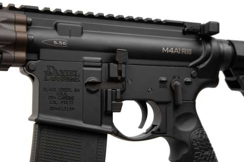 Карабін нарізний Daniel Defense M4A1 RIII к.223Rem 14,5" FDE